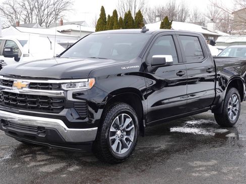 Used 2023 Chevrolet Silverado 1500 LT image 1