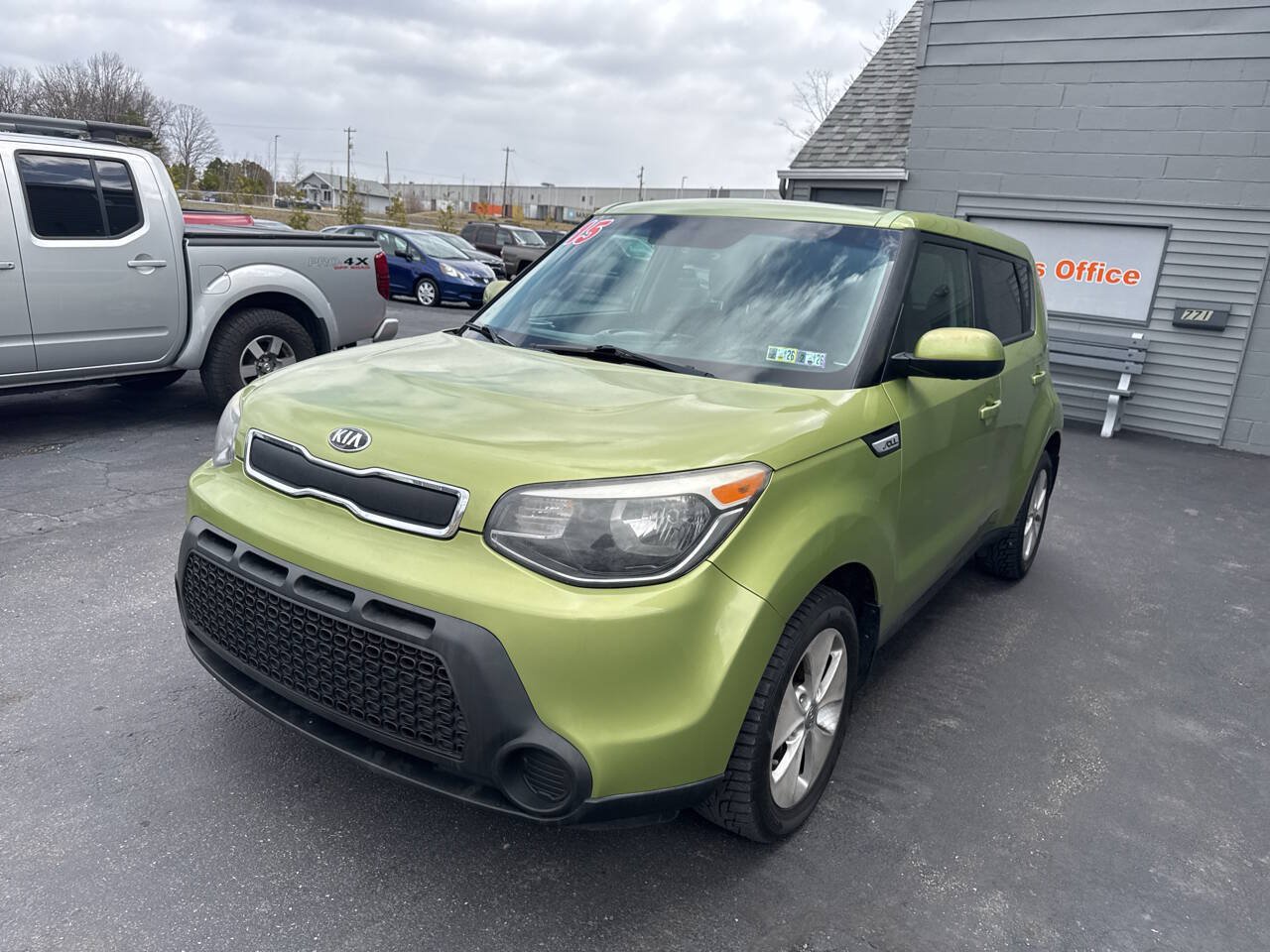 Used 2015 Kia Soul FWD image 3