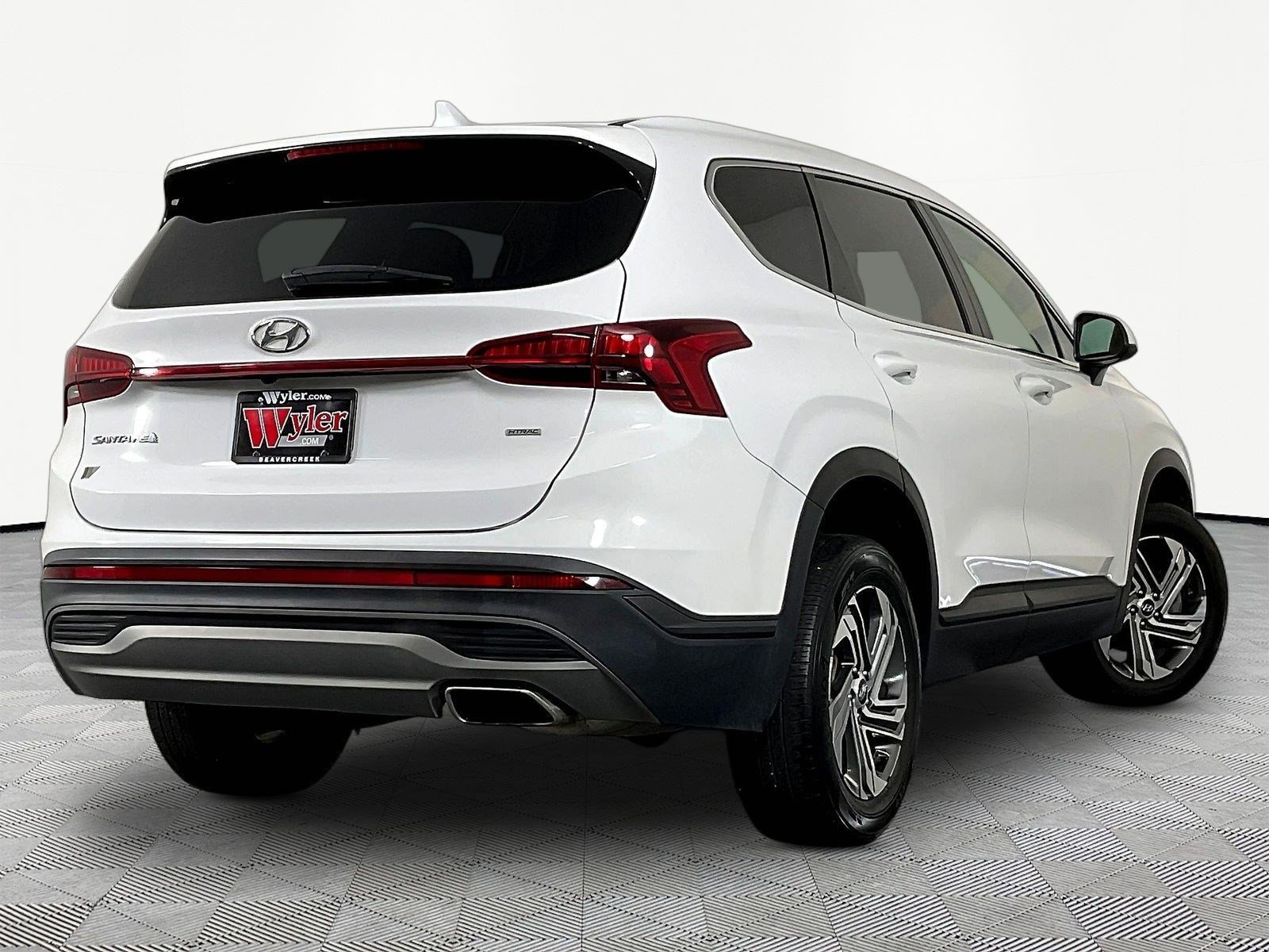 Used 2023 Hyundai Santa Fe SE w/ Cargo Package AWD/4WD image 6