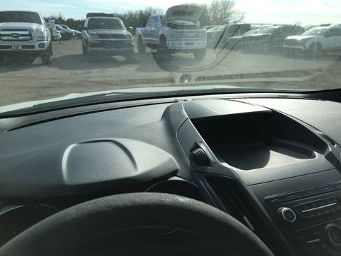 Used 2019 Ford Escape S image 36