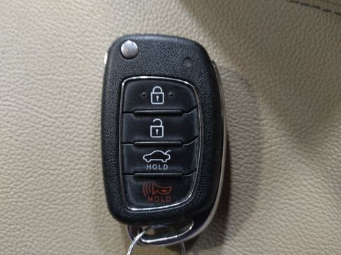 Used 2019 Hyundai Sonata SE FWD image 32