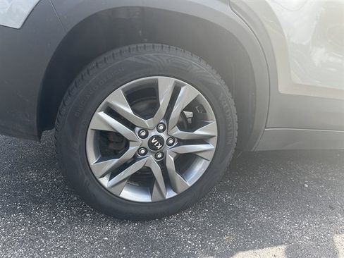 Used 2021 Kia Seltos LX AWD/4WD image 8