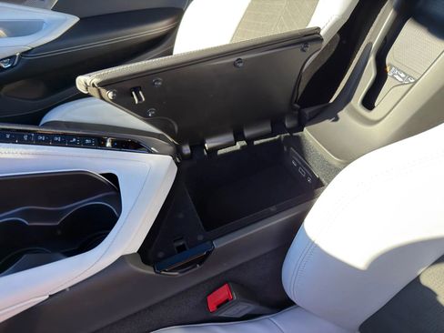 Used 2022 Chevrolet Corvette Stingray Preferred Cpe w/ 2LT image 18