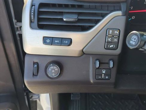 Used 2017 GMC Yukon XL Denali w/ Open Road Package image 13