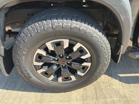 Used 2022 Nissan Frontier Pro-X image 9