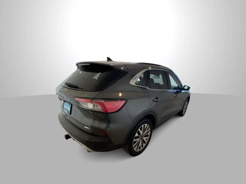 Used 2020 Ford Escape Titanium image 8