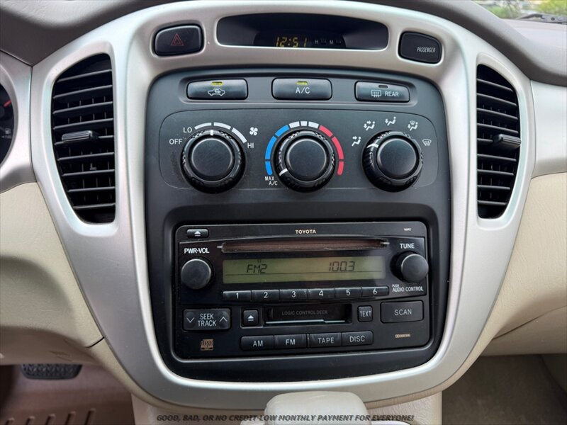 Used 2007 Toyota Highlander 4WD V6 w/ 3rd Row image 24