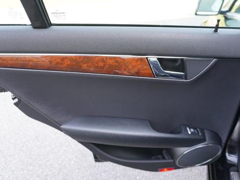 Used 2011 Mercedes-Benz C 300 Sedan image 19