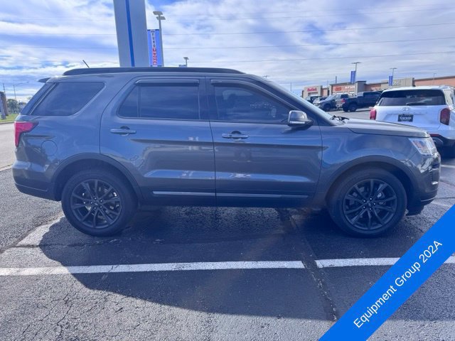 Used 2019 Ford Explorer XLT w/ Equipment Group 202A AWD/4WD image 6