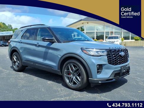 Certified 2025 Ford Explorer ST AWD/4WD image 1