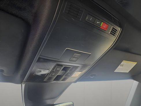 Used 2023 Volkswagen Tiguan SE R-Line image 23