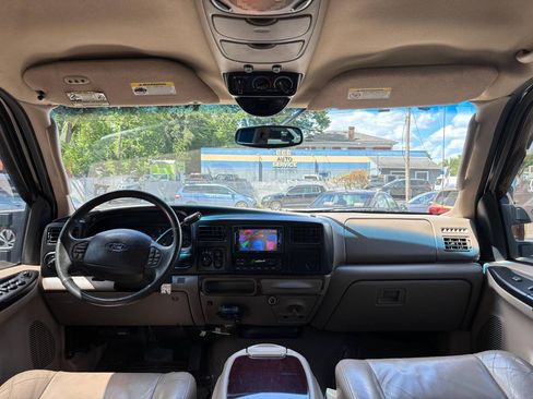 Used 2004 Ford Excursion Limited AWD/4WD image 18