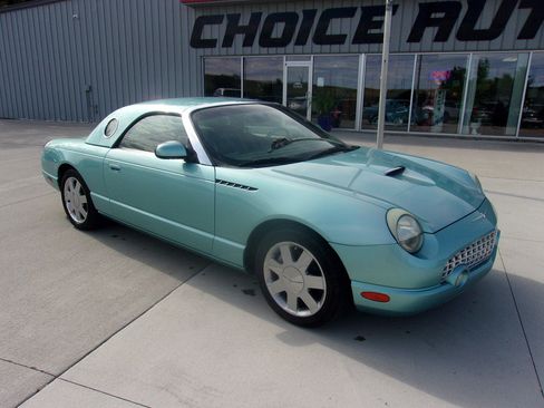 Used 2002 Ford Thunderbird RWD image 2