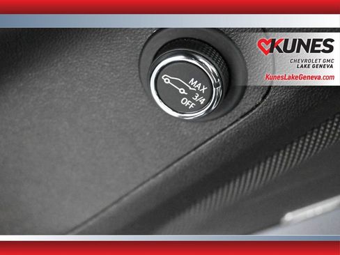 Used 2023 GMC Acadia SLT image 23