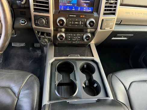 Used 2020 Ford F350 Platinum w/ Snow Plow Prep Package AWD/4WD image 59