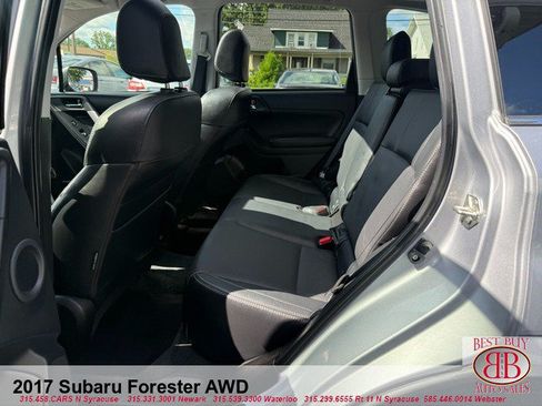 Used 2017 Subaru Forester 2.5i Limited AWD/4WD image 12
