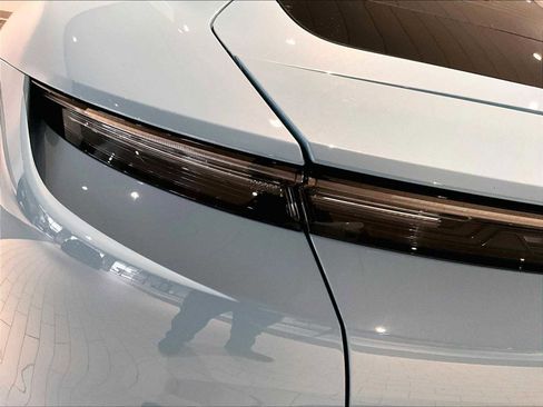 Used 2020 Porsche Taycan Turbo S image 34