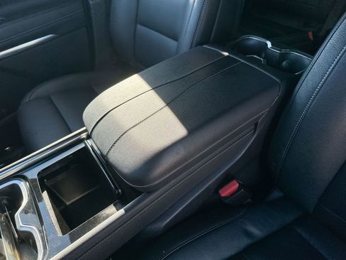 Used 2024 Chevrolet Traverse LT image 21