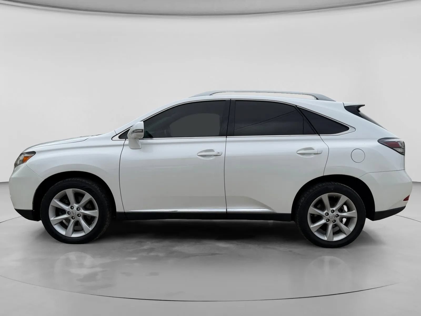 Used 2010 Lexus RX 350 2WD image 2