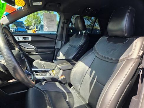 Used 2020 Ford Explorer ST w/ ST High-Performance Pack AWD/4WD image 11