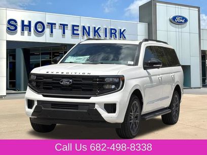 New 2026 Ford Expedition Platinum w/ Stealth Appearance Package