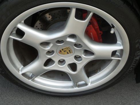 Used 2005 Porsche Boxster S image 22