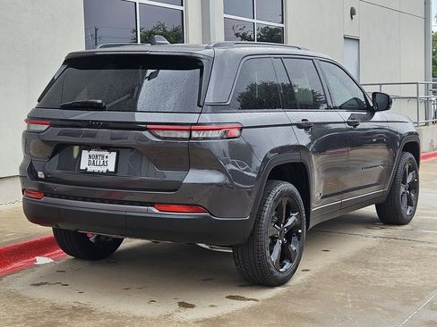 New 2026 Jeep Grand Cherokee Limited RWD image 3