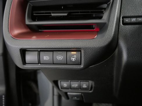 Used 2023 Toyota Prius Prime Premium image 27