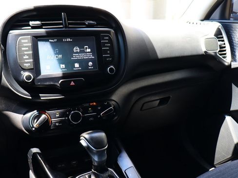 Used 2020 Kia Soul GT-Line FWD image 44