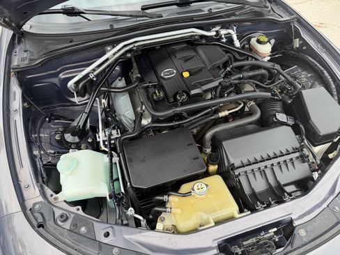 Used 2006 MAZDA MX-5 Miata Grand Touring RWD image 14