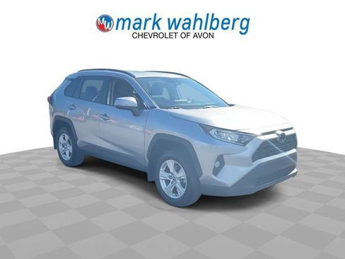 Used 2021 Toyota RAV4 XLE w/ Convenience Package AWD/4WD image 2