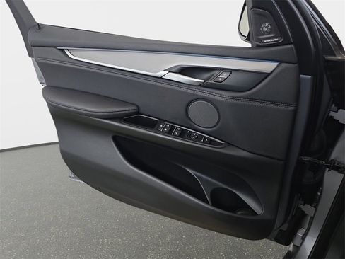 Used 2017 BMW X5 xDrive35d image 29