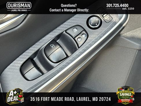 Used 2023 Nissan Sentra SR w/ Midnight Edition Package FWD image 8