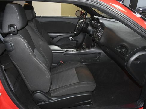 Used 2020 Dodge Challenger SXT image 50