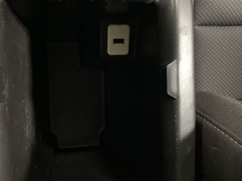 Used 2018 Chevrolet Colorado LT image 38