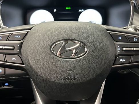 Used 2022 Hyundai Santa Fe SEL w/ Convenience + Premium Package AWD/4WD image 16
