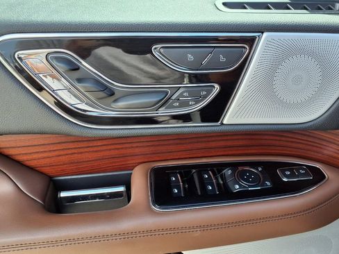 Used 2023 Lincoln Navigator L Reserve AWD/4WD image 23