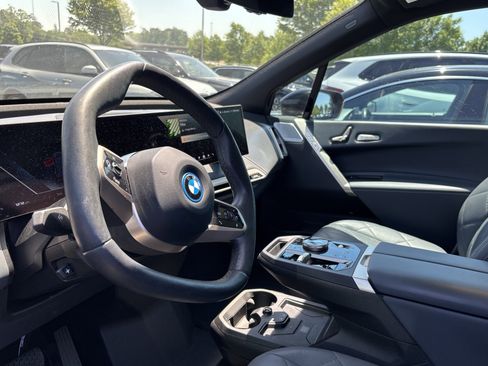 Used 2024 BMW iX M60 AWD/4WD image 37