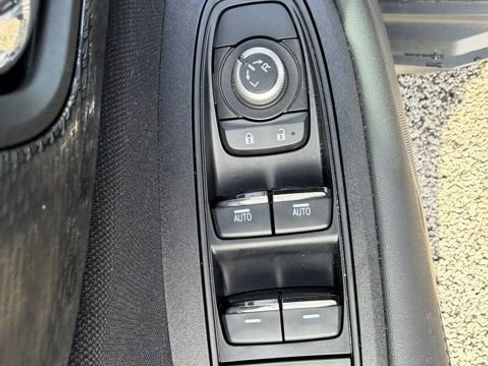Certified 2025 Subaru Outback Premium AWD/4WD image 17