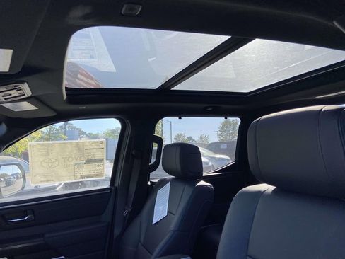 New 2025 Toyota Tundra Platinum AWD/4WD image 16