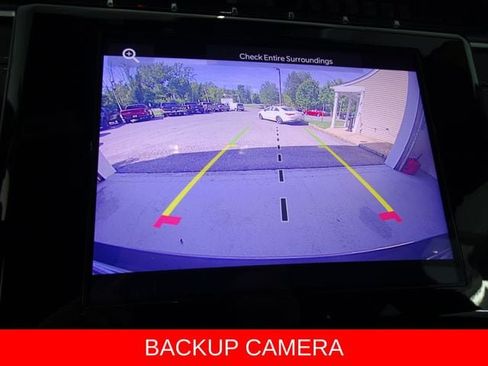 Used 2023 Jeep Grand Cherokee Altitude AWD/4WD image 15