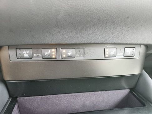 Certified 2025 Lexus ES 300h w/ Premium Package image 24