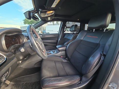 Used 2019 Jeep Grand Cherokee Trailhawk AWD/4WD image 17