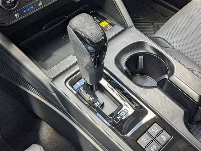 Used 2026 Subaru Outback Touring XT AWD/4WD image 16
