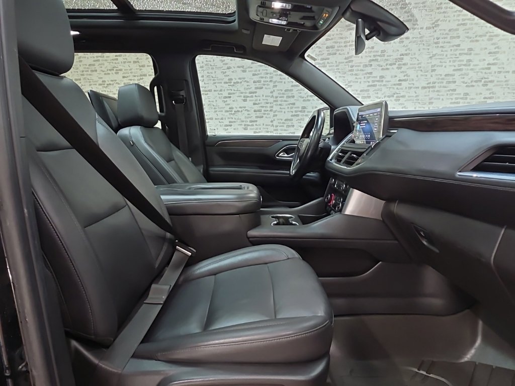 Used 2021 Chevrolet Tahoe Z71 w/ Luxury Package AWD/4WD image 11