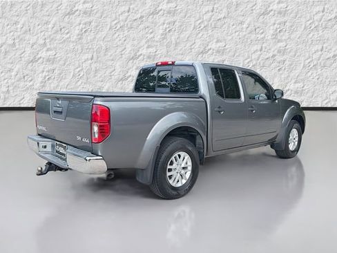 Used 2019 Nissan Frontier SV AWD/4WD image 3