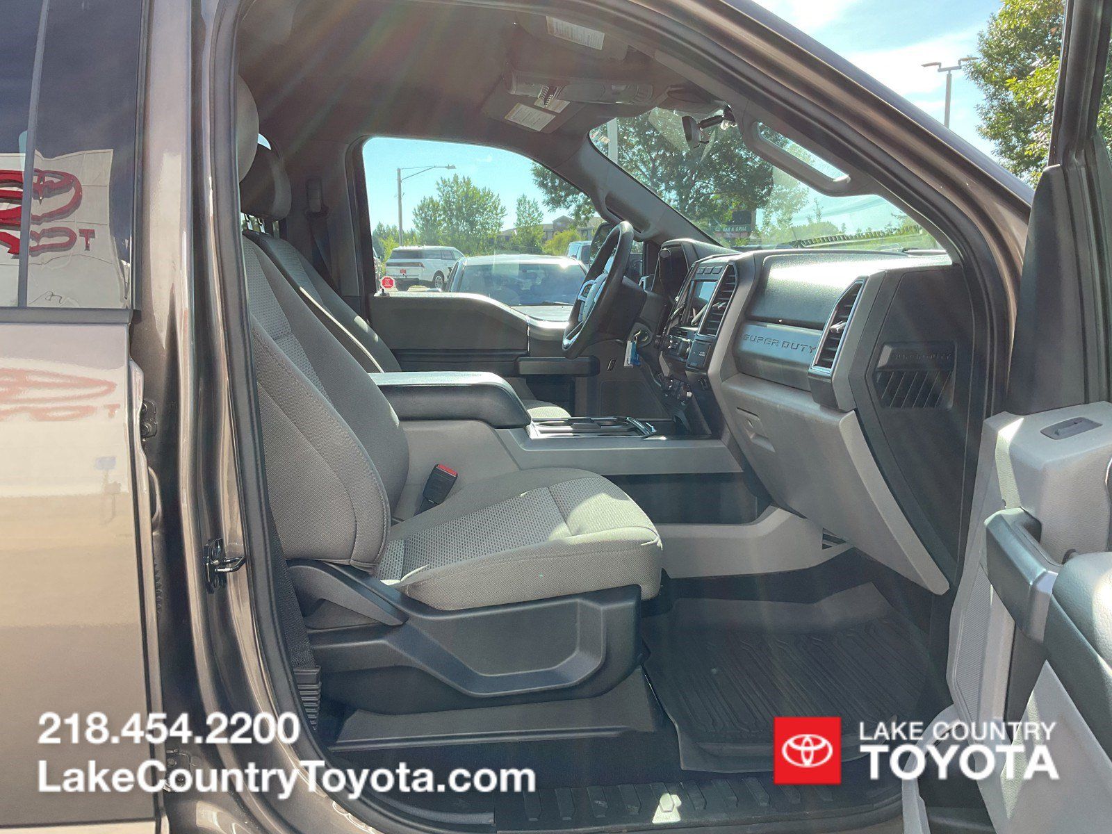 Used 2020 Ford F350 XLT w/ XLT Premium Package AWD/4WD image 18