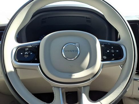 New 2026 Volvo XC60 B5 Ultra w/ Protection Package Premier image 16