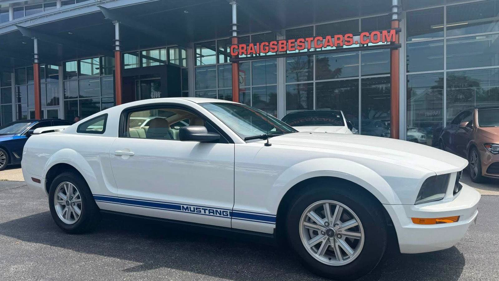 Used 2006 Ford Mustang Coupe RWD image 1