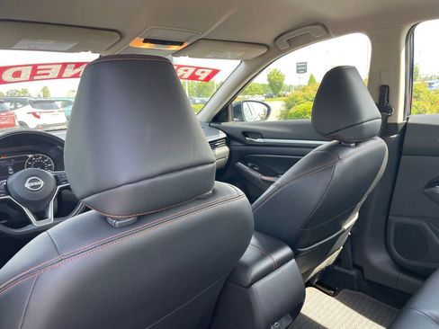 Used 2024 Nissan Altima 2.5 SR FWD image 24